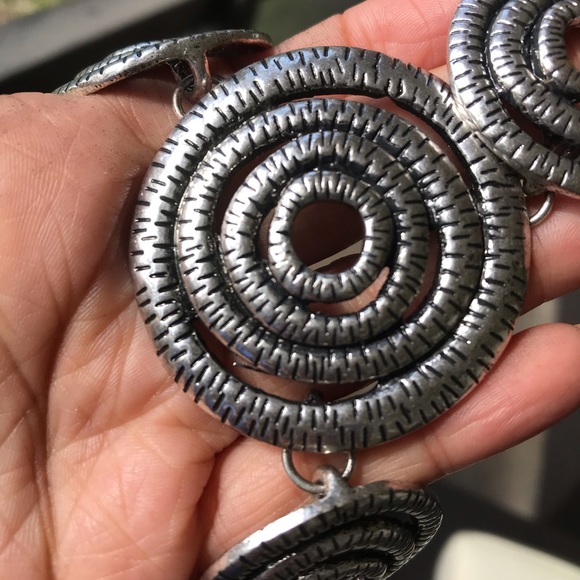 Platinum Toned Metal Necklace Black Leather Chain - Picture 2 of 3